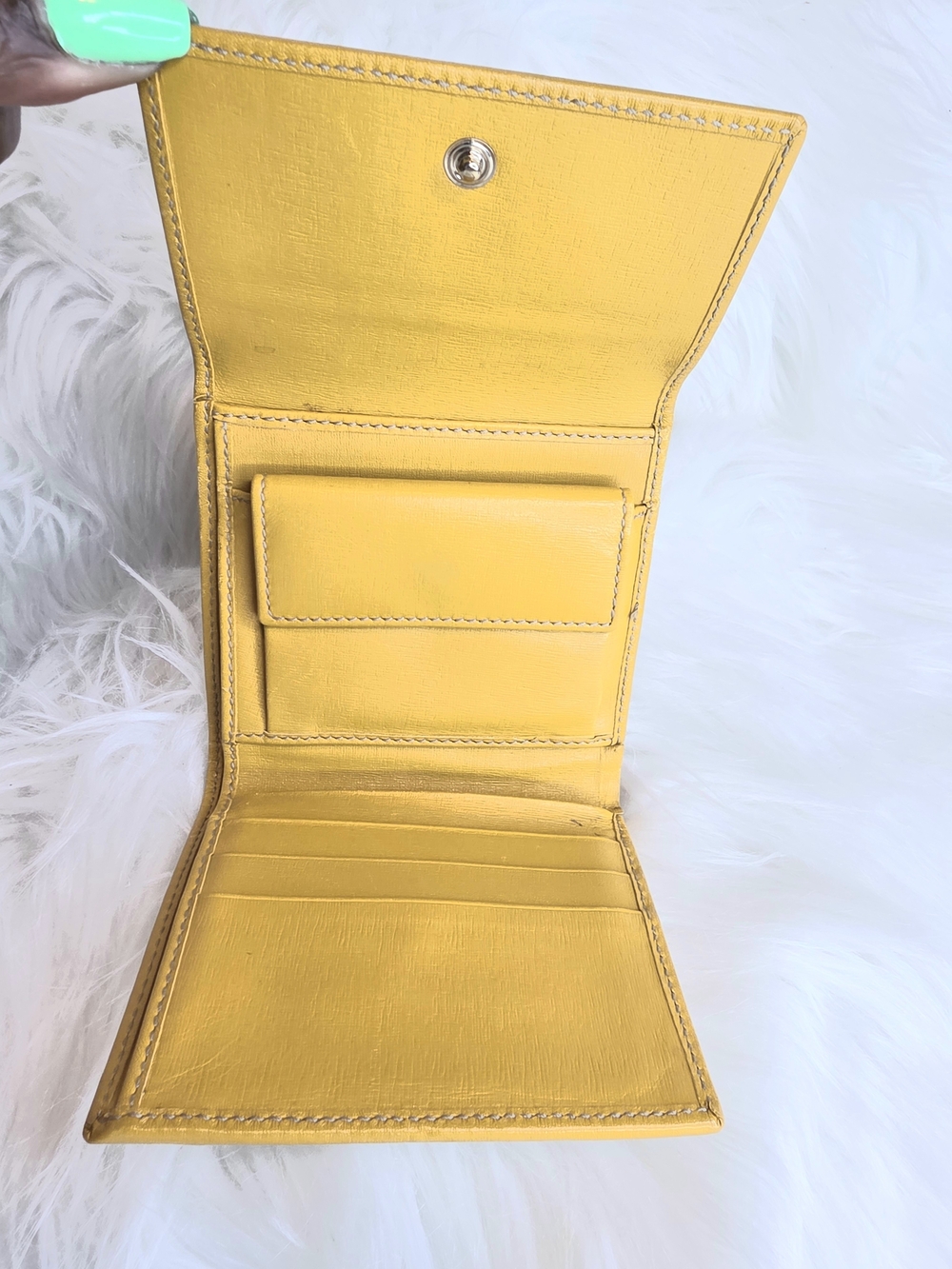Gucci GG Bifold Wallet Off White Coated Canvas with Leather Mustard Trim - Picture 9 of 11